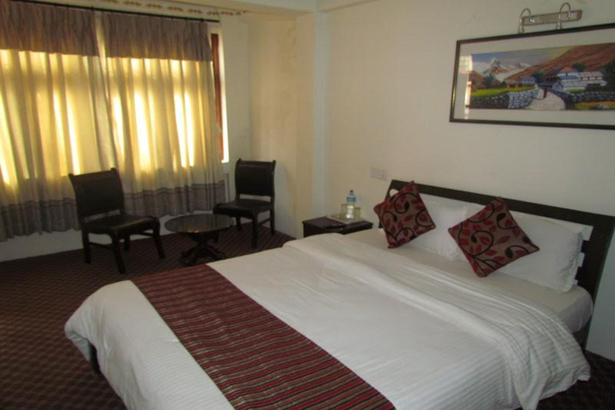Hotel Holiday Inn Kathmandu Bagian luar foto